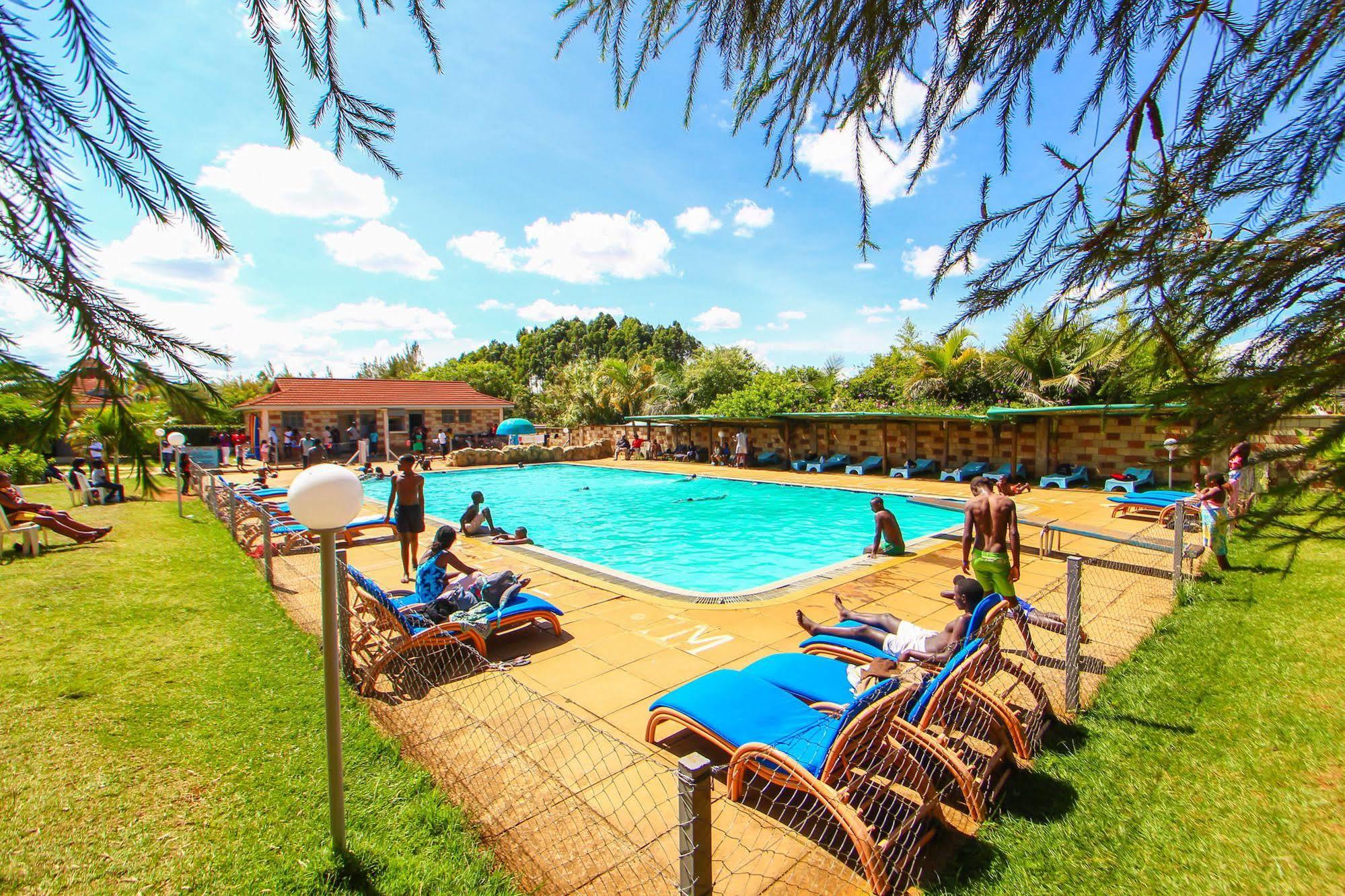 Poa Place Resort & Hotel - Where Nature Meets Comfort Элдорет Экстерьер фото